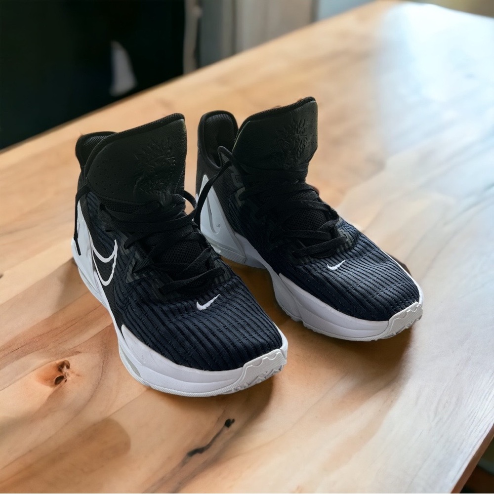 Nike LeBron Witness 6 Basketball Shoes Men’s size 14